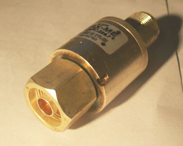 Bulkheaded polyphaser clamps in golden color