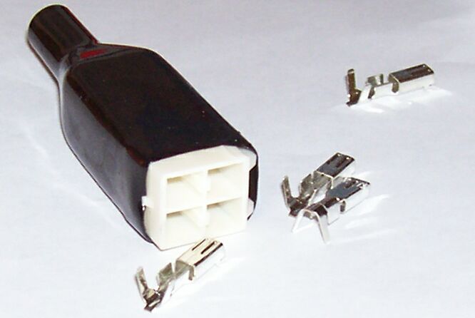 Pin Connector power plug covered black