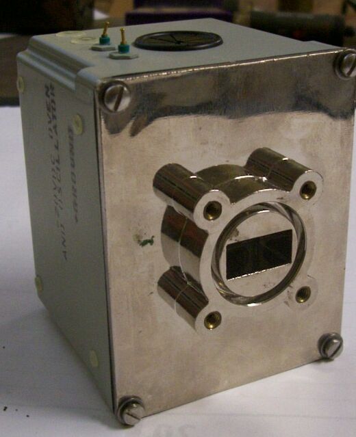 Microwave Associates 20VDC Oven and Oscillator