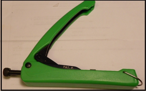 F COMPRESSION TOOL FOR F MALES RG 59 and RG 6